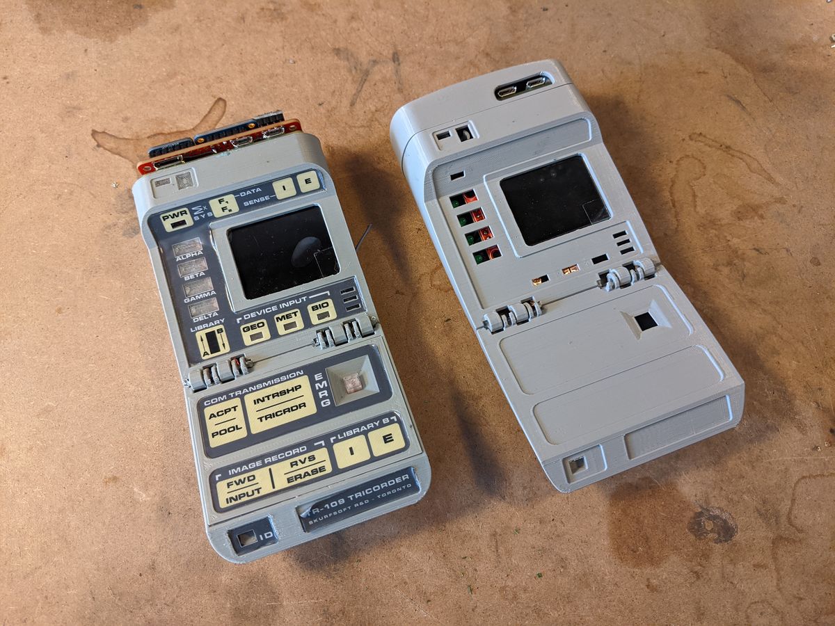 File:Unit00 and unit01 202103031.jpg - Squared Wave